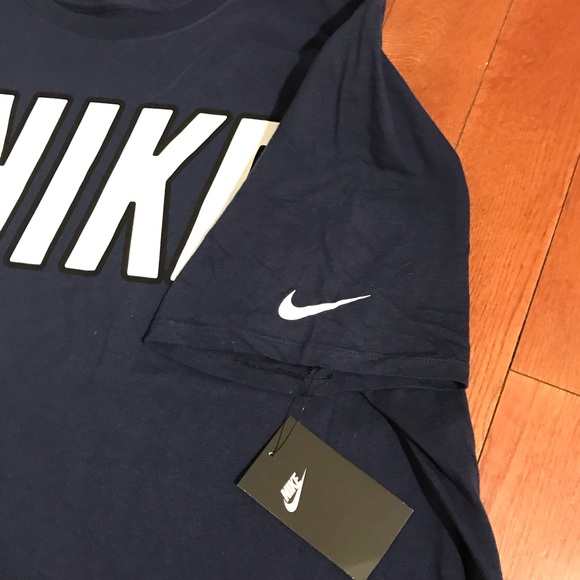 NIKE Mens Logo Lockhead Short Sleeve T-Shirt - Picture 5 of 8